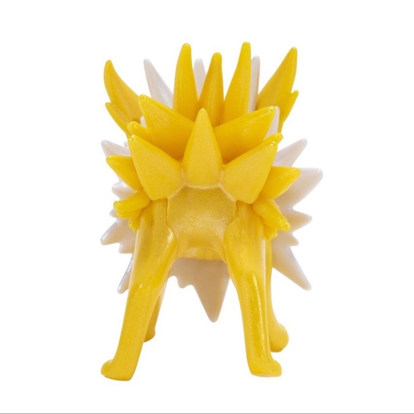 Eevee Evolution Shimmer Pokémon Toy - Picture 15 of 16